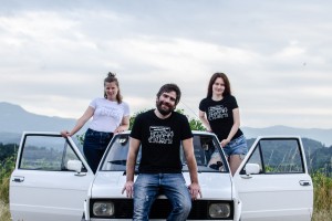 40 let star Yugo osvojil Islandijo: 8.000 kilometrov za srečne tačke!