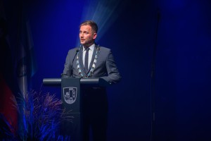 Grb občine Kočevje ob prejela Ribiška družina Kočevje