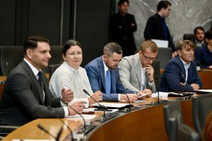 resnica poslanska skupina