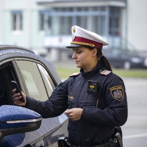 avstrijska policija, nadzor, voznik