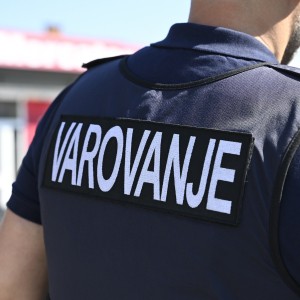 razstreljeni-bankomat, dravlje, sojerjev, bankomat, policija, trak