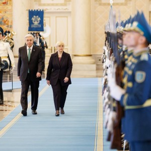 Diplomacija gospe predsednice: državniški turizem Nataše Pirc Musar
