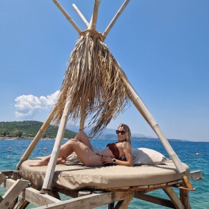 Klara Japelj Albanija