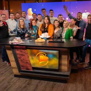 Takole so v VIP petku presenetili Evo Šolinc in ji zaželeli vse lepo v najlepši vlogi, ki presega vs