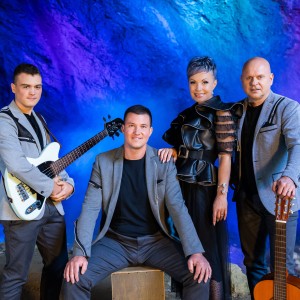 Skupina Katrca je čakala na posebno pesem. In jo dočakala v priredbi pesmi Le tebe, tebe