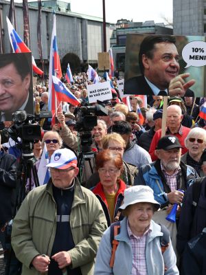 protest dz korupcija sds