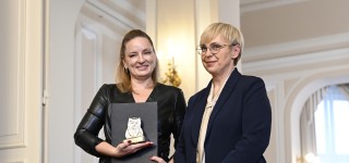 1702303788-dsc2009-01-1702303767007