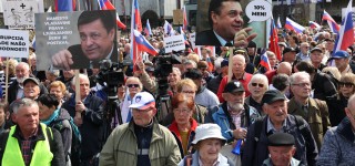 protest dz korupcija sds