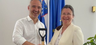 cigler kralj katja kokot-facebook resnica