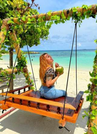 Nika Zorjan uživa na sanjskih Maldivih