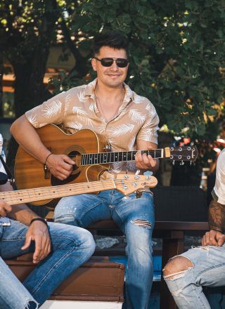 Gadi navdušujejo z novo polko Martini