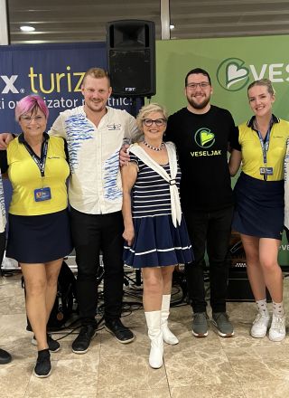 Veseljaki uživali na dnevih kakijev v Strunjanu