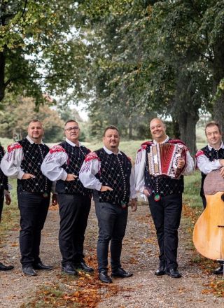 Fantje spod Šilentabra z novostjo posvečeni lepoti Primorsko-Notranjske