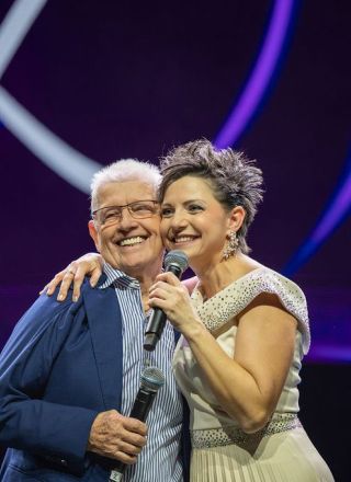 Tanja Žagar na koncertu zapela s svojim očetom in zaplesala s sinom