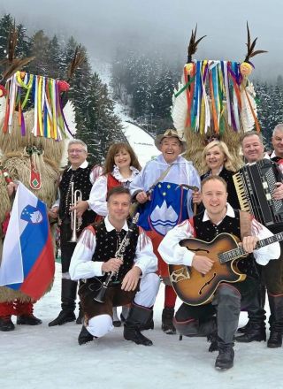 Ansambel Zupan poskrbel za pravo vzdušje na Ljubnem