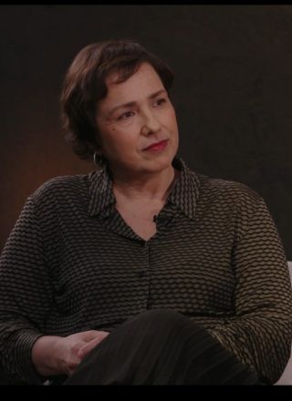 Iz oči v oči z zločinom: Sara Volčič brez olepševanja o svetu kriminala