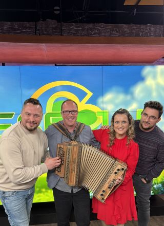 Haloški trio s priredbo legendarne pesmi Ansambla Ekart in Edvina Fliserja