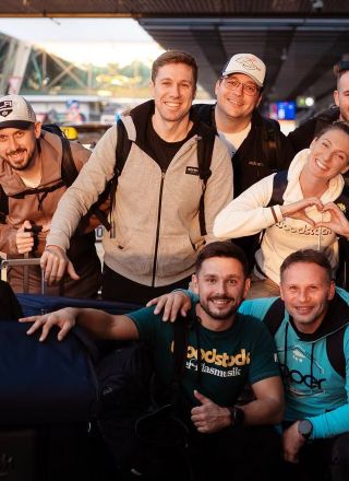 Sredi Argentine cela dvorana zapela slovensko pesem, Avseniki ganjeni