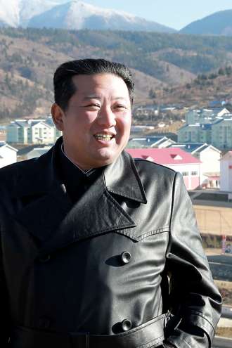 Severna Koreja močno vznemirja, saj so zjutraj spet izstrelili dve raketi