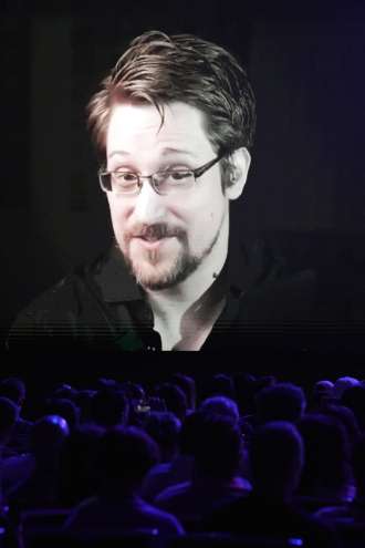 Edward Snowden postal ruski državljan