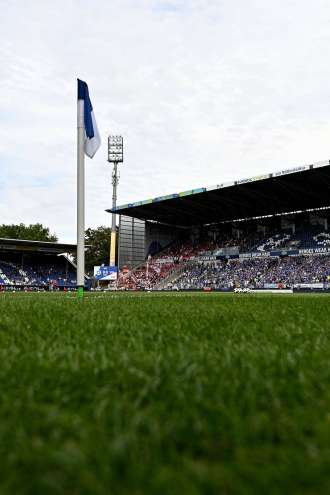 S spanjem na nogometnem stadionu do pomoči brezdomcem