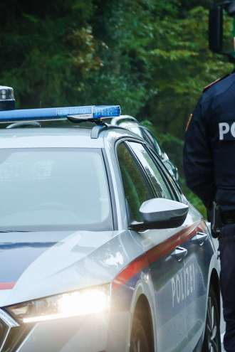 V Avstriji 14-letnica načrtovala teroristični napad na "nevernike", policija preprečila najhujše