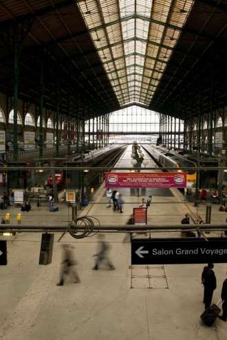 Z vlaka ukradli varnostne načrte za olimpijske igre v Parizu