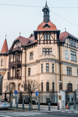 Ameriška ambasada s svojo objavo razburkala slovenske politične vode