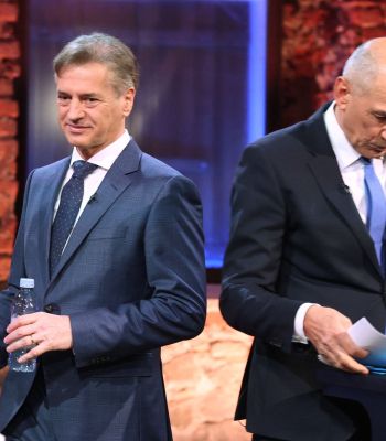 robert golob, janez janša