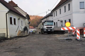 Popolna zapora občinske ceste Škocjan – Hrastulje v Škocjanu
