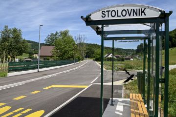 Namenu uradno predali odsek obnovljene ceste na ribnik v Stolovniku