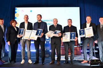 OOZ Novo mesto na 30. srečanju počastila letošnje podjetniške jubileje svojih članov