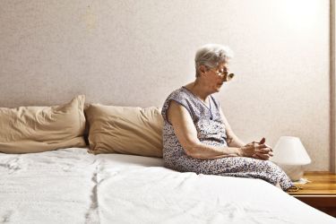 Srhljive zgodbe dolgotrajne oskrbe: sistem brez kadra je hiša iz kart