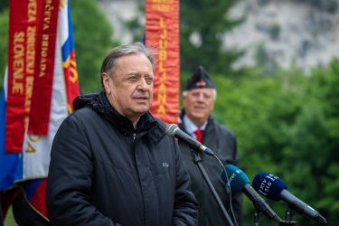 Revizionizem župana prestolnice, ki prezira in prezre žrtve