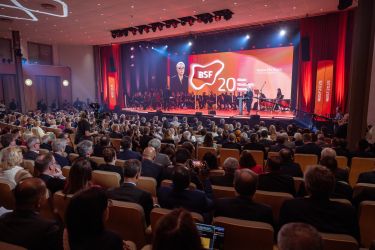Teater Nataše Pirc Musar: festival političnega aktivizma na Bledu