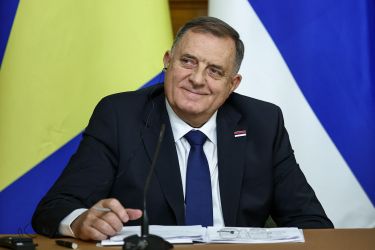 Kdo je poklical, da je stavek o Dodiku in balkanski mafiji izginil s Siola?