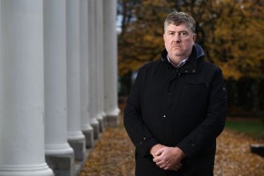 Ustavni sodnik Rok Svetlič: Nevladniki nimajo mandata za vodenje države