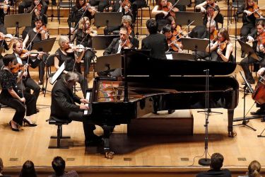 Za suito iz baleta Labodje jezero dobili stoječe ovacije