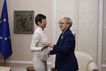 Evropska komisarka vplivnejša od predsednice (100 VPLIVNIH SLOVENCEV)