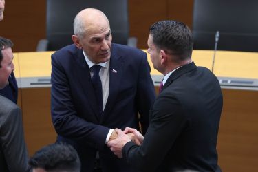 Bo Stevanović »nategnil« Janšo?