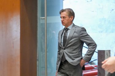 Bo Golob vodil vstajo kot novi Jenull ali si bo poiskal mednarodno službo?