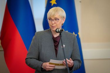 Grehi Nataše Pirc Musar: ko je predsednica »odpeta«, po zraku leti marsikaj
