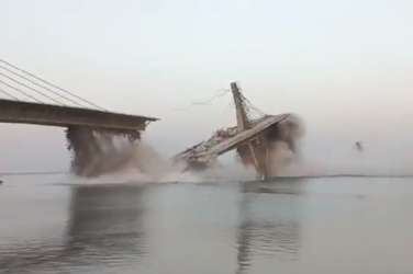 most, indija, porušen