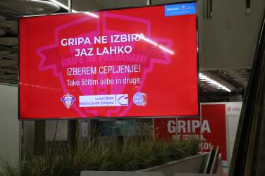 gripa, cepljenje, ukc ljubljana