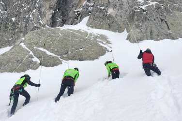 dolomiti, iskalna-akcija, italijanski-gorski-resevalci