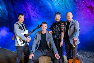 Skupina Katrca je čakala na posebno pesem. In jo dočakala v priredbi pesmi Le tebe, tebe