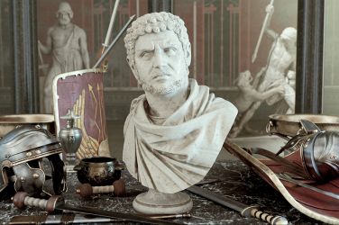 To ni Rim iz legend, temveč resnični svet ljudi, navad in preživetja