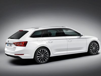 škoda superb combid.jpg