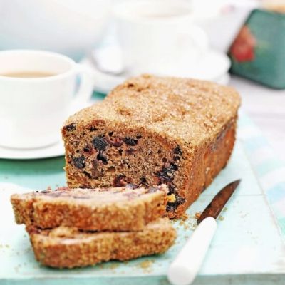 kolac-s-suhim-sadjem