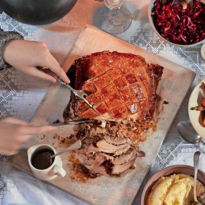 JAMES MARTIN'S BONFIRE NIGHT DINNERSLOW-ROAST PORK SHOULDERMUSTARD MASHHONEY-ROASTED CARROTSQUICK PICKLED CABBAGE